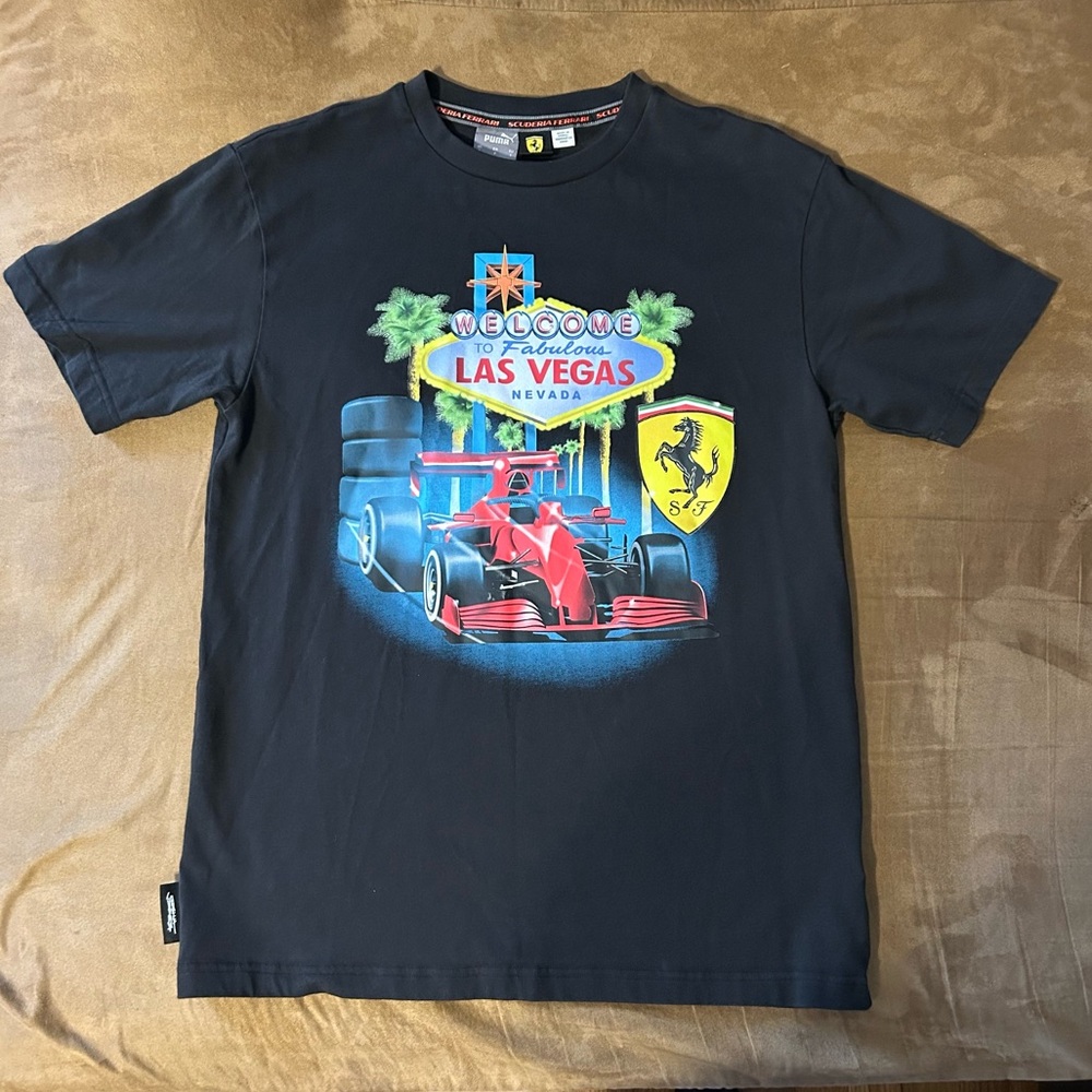 Puma Scuderia Ferrari size Small T-shirt